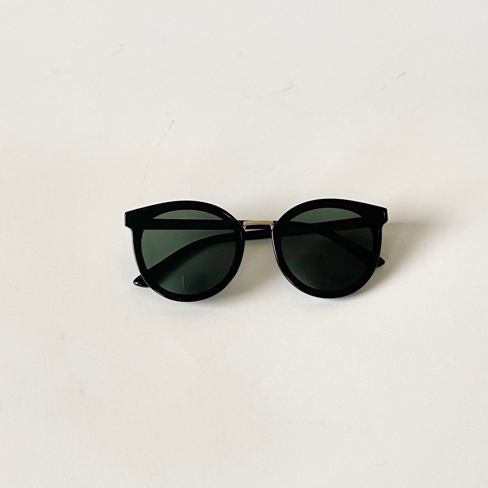 ✨2/$20 🕶 NWT Round Oversized Sunglasses